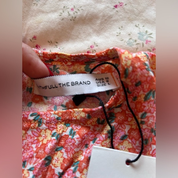 Faithfull the Brand Caleta Ruffled Floral Peplum Top Size Large NWT - Picture 5 of 10